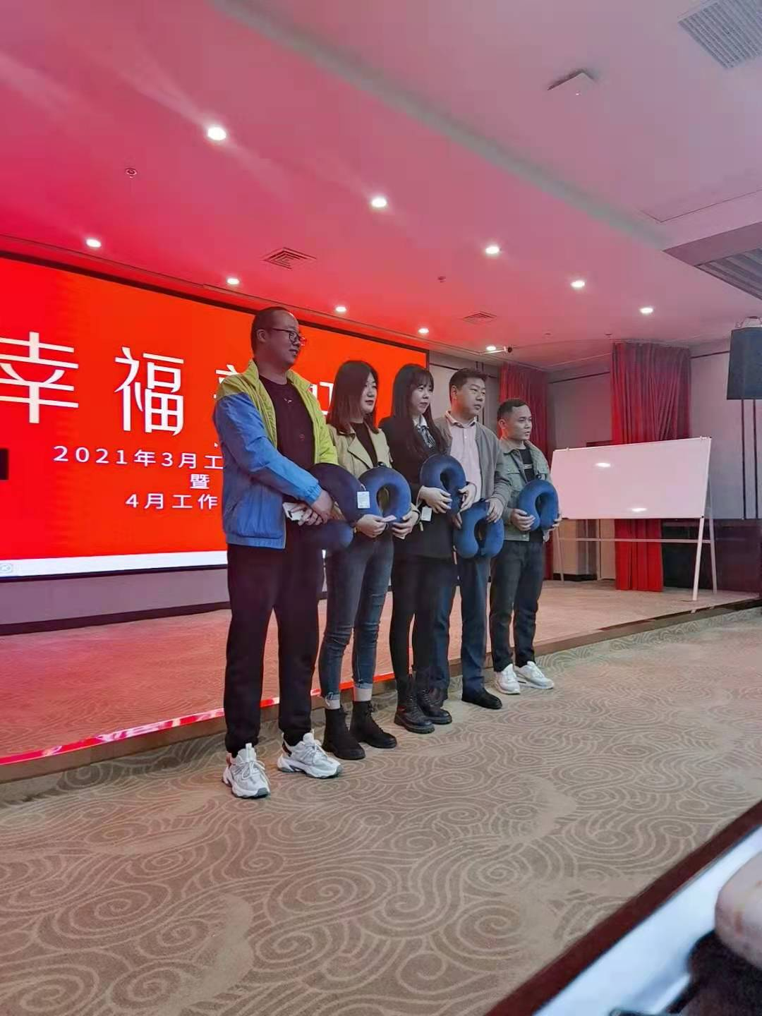 恭喜抽到奖品的幸运的精英们